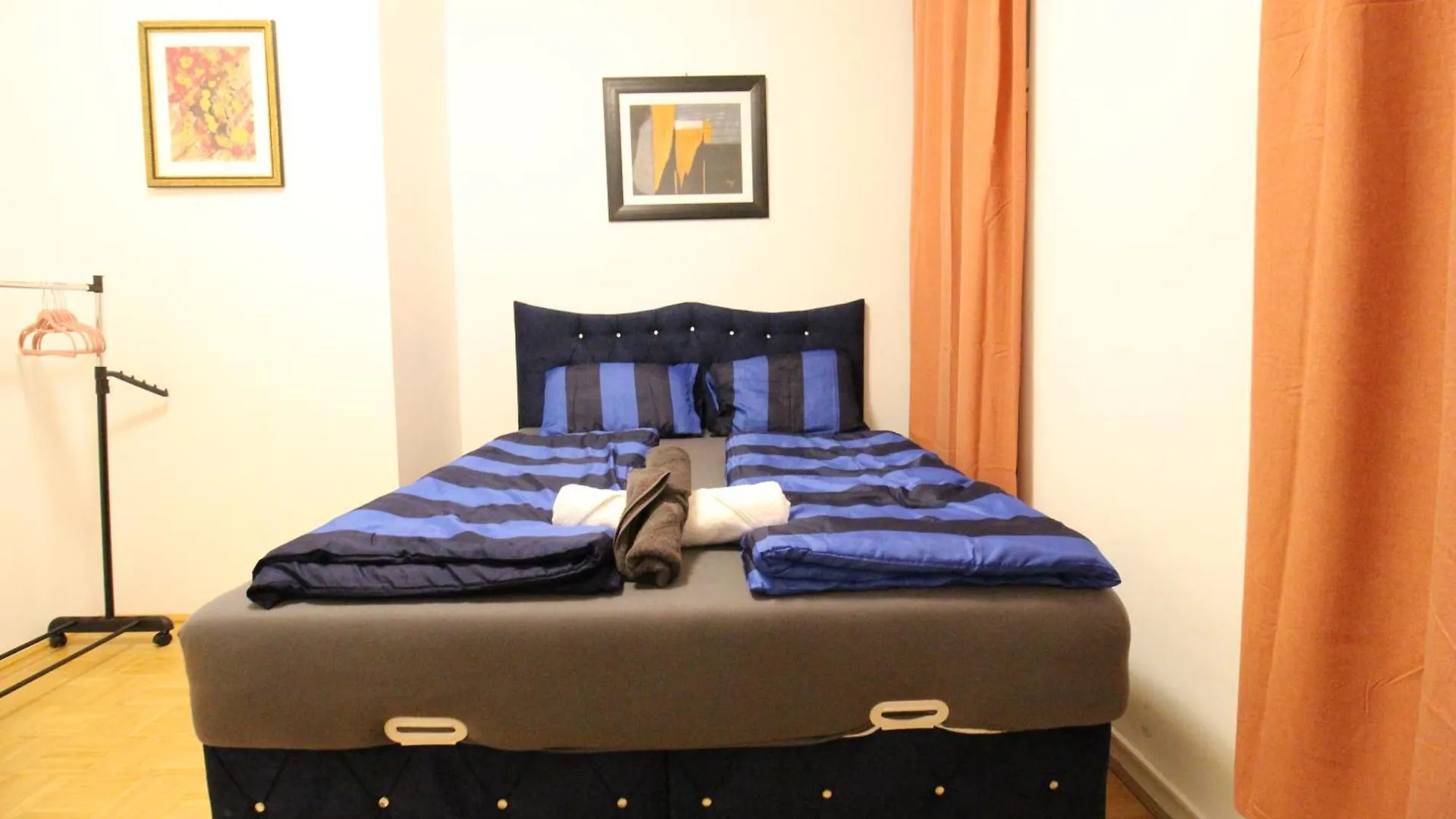 Apartment Comfort Triple Room Wh Vienna