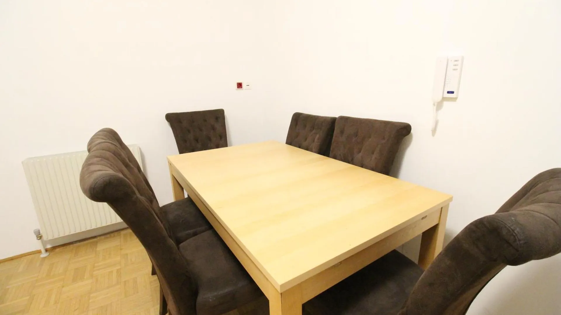 Comfort Triple Room Wh Vienna 0*,